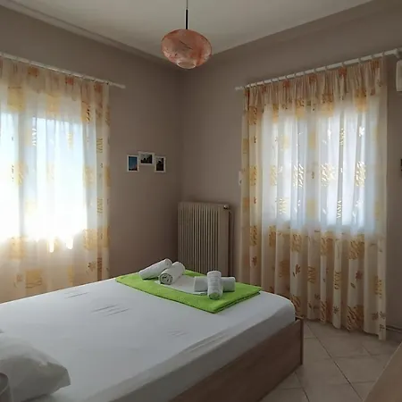 Apartament Nikos, Old