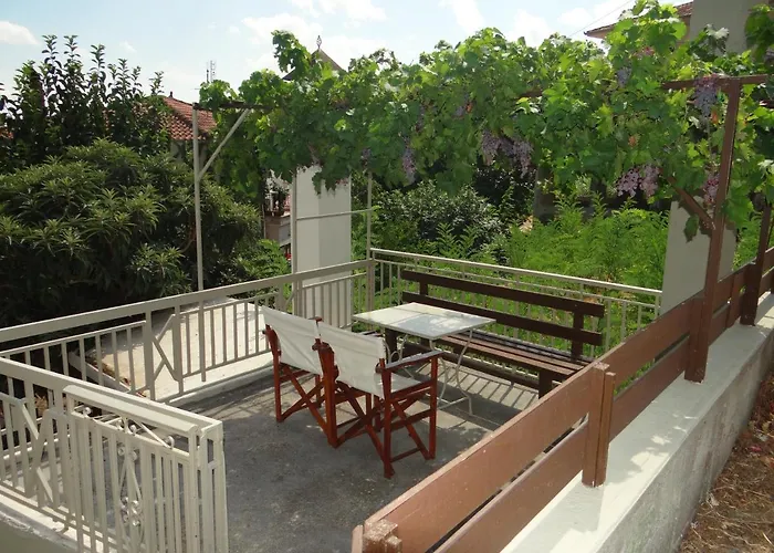 Nikos, Old Apartament Kalambaka