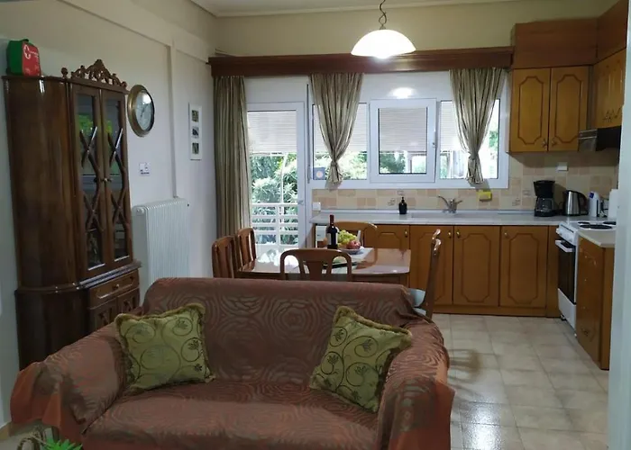 Apartament Nikos, Old