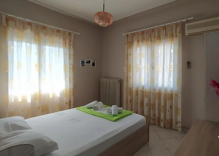 Apartament Nikos, Old